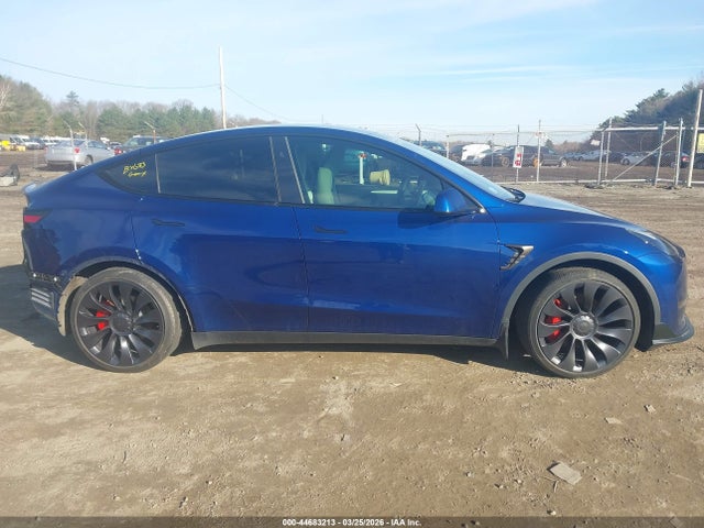 7SAYGDEF4RA276683 Tesla Model Y Performance Dual Motor All-wheel Drive