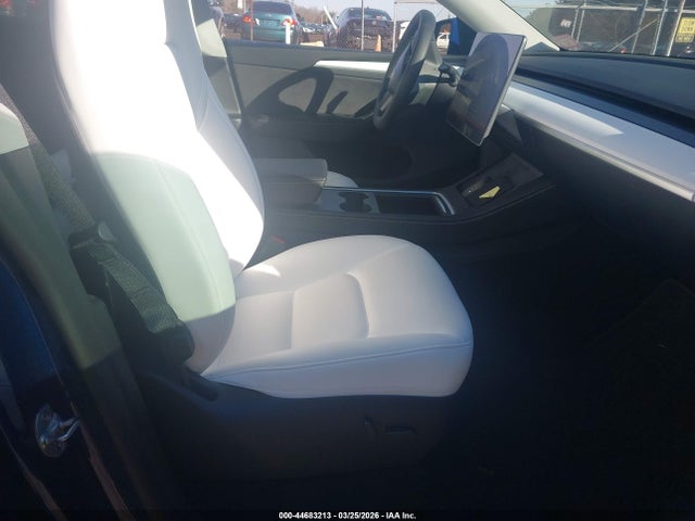 7SAYGDEF4RA276683 Tesla Model Y Performance Dual Motor All-wheel Drive