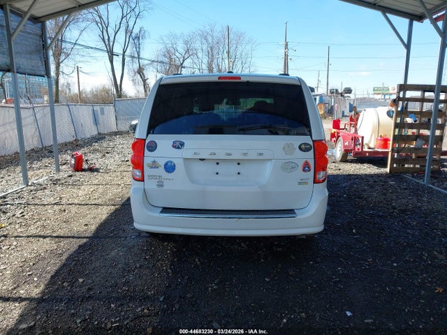 44683230 :رقم المزاد ، 2C4RDGCG1JR324661 vin ، 2018 Dodge Grand Caravan Sxt مزاد بيع