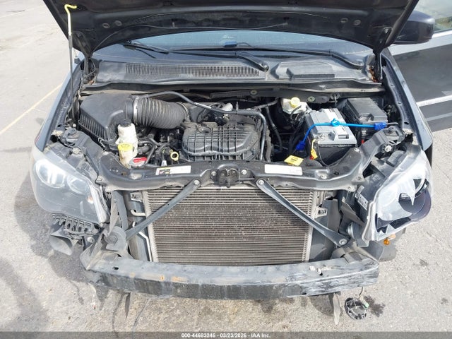 2014 Chrysler Town & Country S მანქანა იყიდება აუქციონზე, vin: 2C4RC1HG8ER174496, აუქციონის ნომერი: 44683246