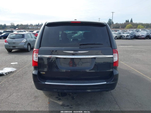 2014 Chrysler Town & Country S მანქანა იყიდება აუქციონზე, vin: 2C4RC1HG8ER174496, აუქციონის ნომერი: 44683246