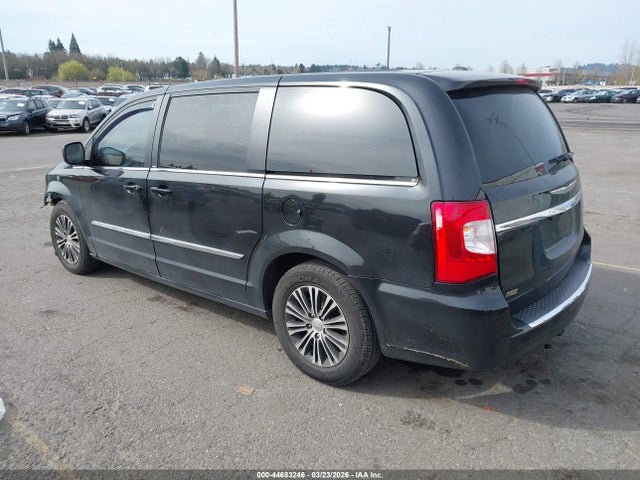 2014 Chrysler Town & Country S მანქანა იყიდება აუქციონზე, vin: 2C4RC1HG8ER174496, აუქციონის ნომერი: 44683246