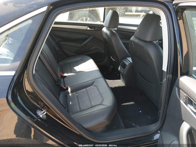 Aukcja sprzedaży 2015 Volkswagen Passat 1.8t Limited Edition, vin: 1VWAS7A3XFC106458, numer aukcji: 44683247