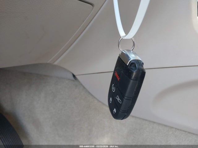 1C4RJECG4FC175028 Jeep Grand Cherokee Overland