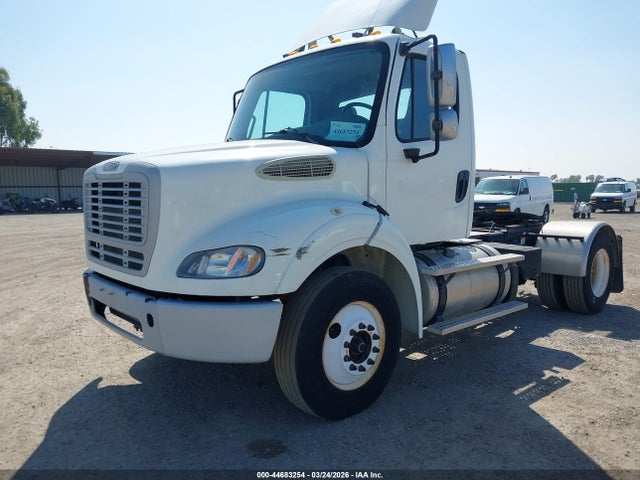 1FUBC4CY1EHFY4938 Freightliner M2 112 Medium Duty