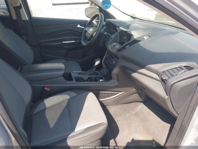 44683272 :رقم المزاد ، 1FMCU0GD7KUC27543 vin ، 2019 Ford Escape Se مزاد بيع