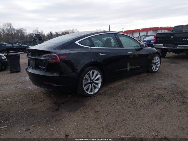 Продаж на аукціоні авто 2019 Tesla Model 3 Long Range/performance, vin: 5YJ3E1EB5KF530161, номер лоту: 44683303