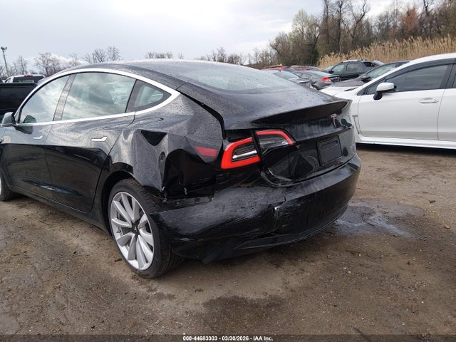Продаж на аукціоні авто 2019 Tesla Model 3 Long Range/performance, vin: 5YJ3E1EB5KF530161, номер лоту: 44683303