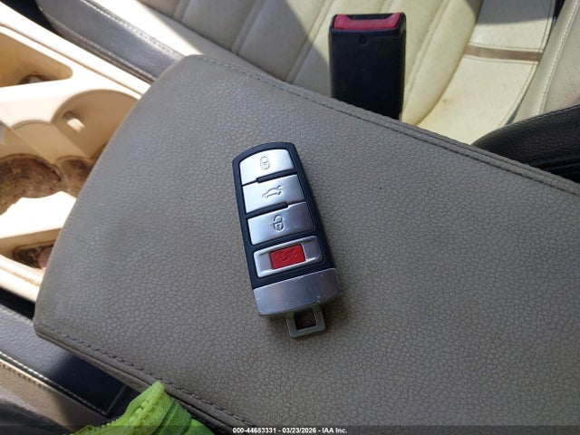 44683331 :رقم المزاد ، WVWMN7AN3AE535642 vin ، 2010 Volkswagen Cc Sport مزاد بيع