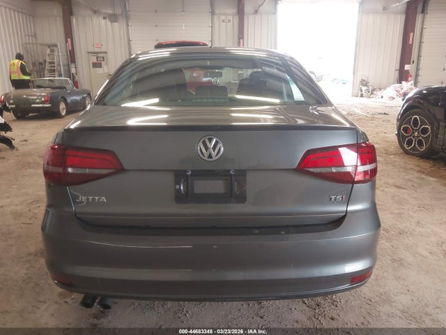 Продажа на аукционе авто 2017 Volkswagen Jetta 1.4t S, vin: 3VW2B7AJ7HM373013, номер лота: 44683348