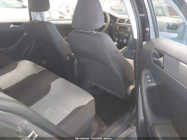 Продажа на аукционе авто 2017 Volkswagen Jetta 1.4t S, vin: 3VW2B7AJ7HM373013, номер лота: 44683348