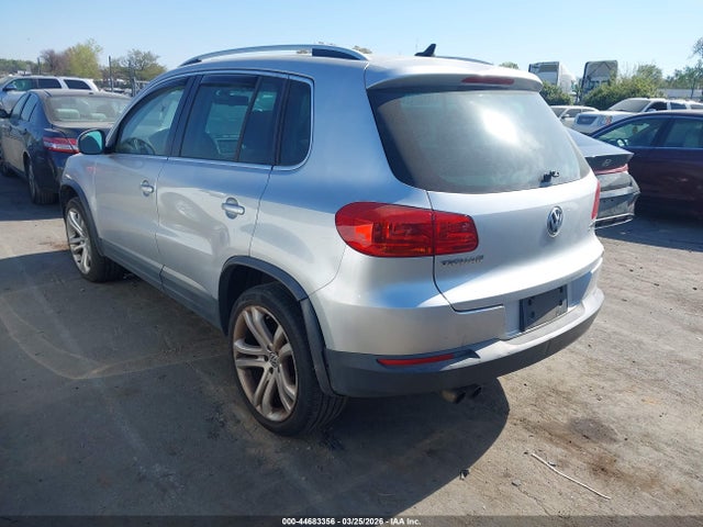 2012 VOLKSWAGEN TIGUAN WVGAV7AX4CW540670 Photo 2
