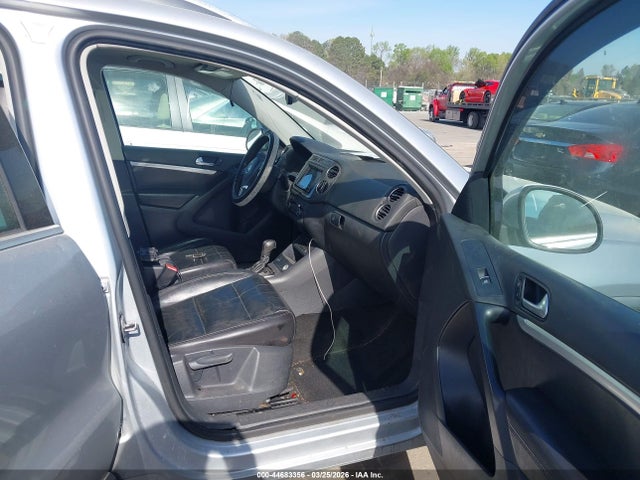 2012 VOLKSWAGEN TIGUAN WVGAV7AX4CW540670 Photo 4