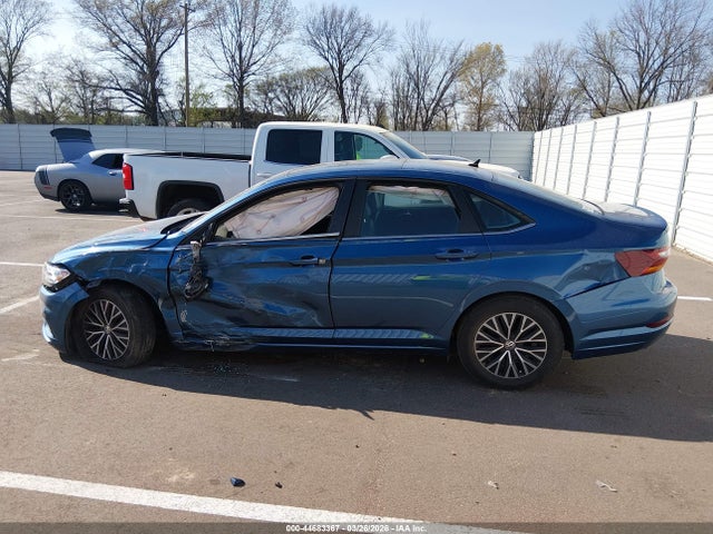 Продажа на аукционе авто 2019 Volkswagen Jetta 1.4t R-line/1.4t S/1.4t Se, vin: 3VWC57BU4KM184637, номер лота: 44683367