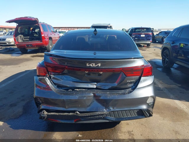 3KPF54AD0PE629683 KIA Forte Gt-line