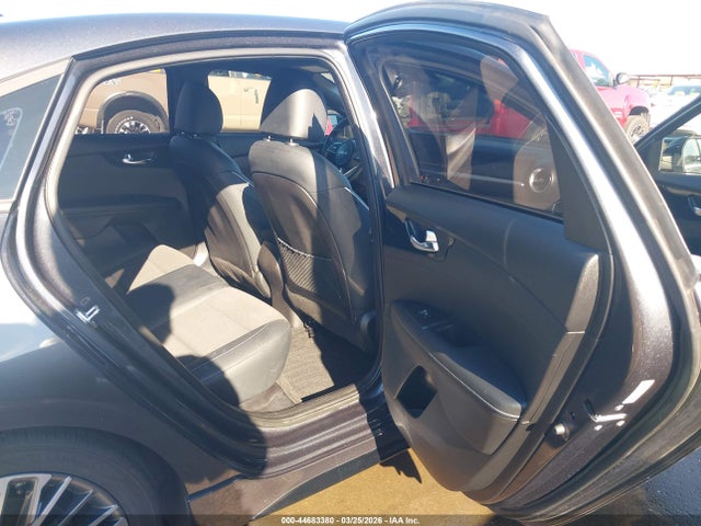 3KPF54AD0PE629683 KIA Forte Gt-line