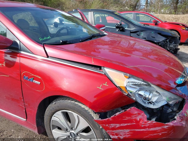 Продаж на аукціоні авто 2013 Hyundai Sonata Hybrid Limited, vin: KMHEC4A40DA089344, номер лоту: 44683386