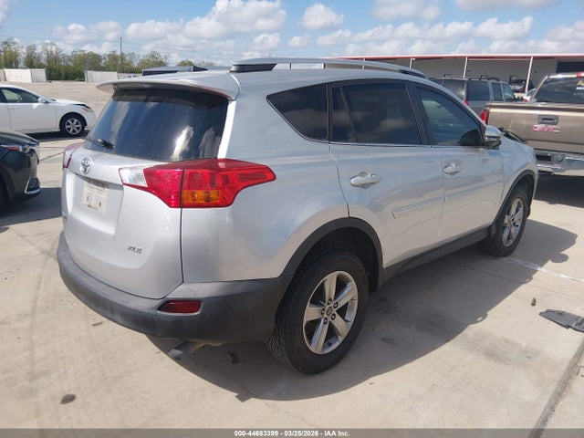 2T3WFREVXFW232059 Toyota Rav4 Xle