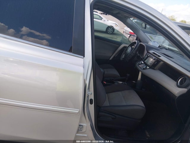 2T3WFREVXFW232059 Toyota Rav4 Xle
