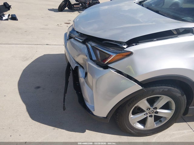 2T3WFREVXFW232059 Toyota Rav4 Xle