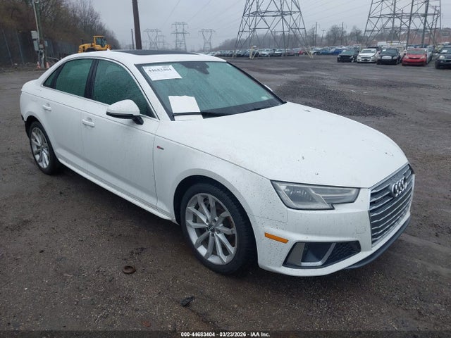 2019 AUDI A4 WAUDNAF4XKA066164