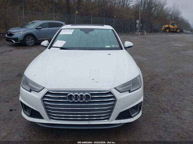 Продаж на аукціоні авто 2019 Audi A4 45 Premium, vin: WAUDNAF4XKA066164, номер лоту: 44683404