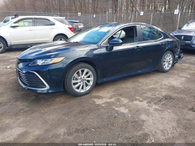 2021 Toyota Camry Le მანქანა იყიდება აუქციონზე, vin: 4T1C11AK8MU426464, აუქციონის ნომერი: 44683408