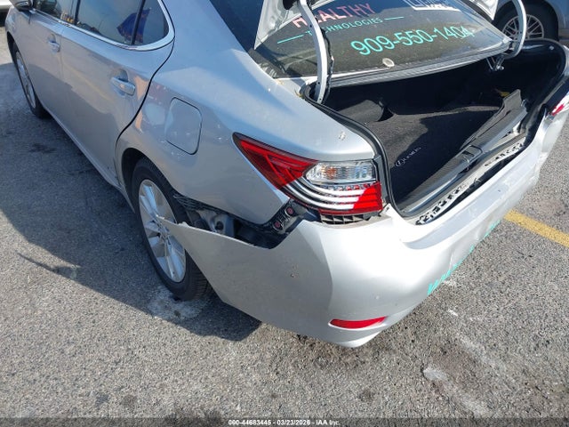 JTHBW1GG1F2095289 Lexus ES 300H