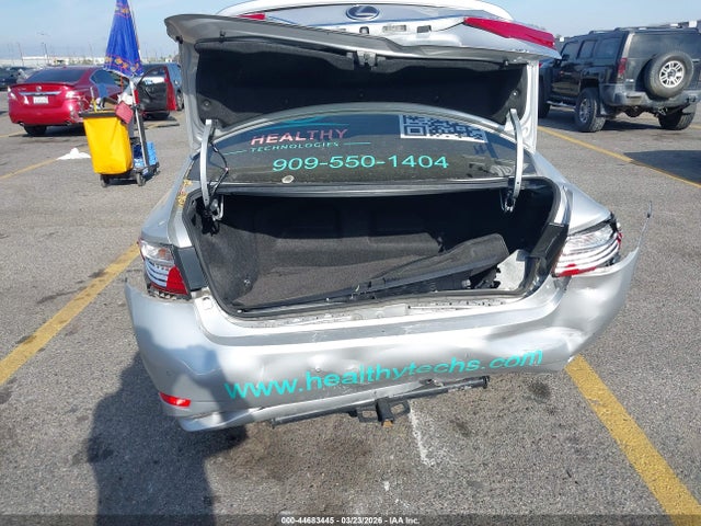JTHBW1GG1F2095289 Lexus ES 300H