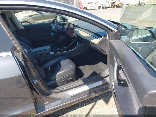 2019 Tesla Model 3 Long Range/mid Range/standard Range/standard Range Plus მანქანა იყიდება აუქციონზე, vin: 5YJ3E1EA9KF308164, აუქციონის ნომერი: 44683494
