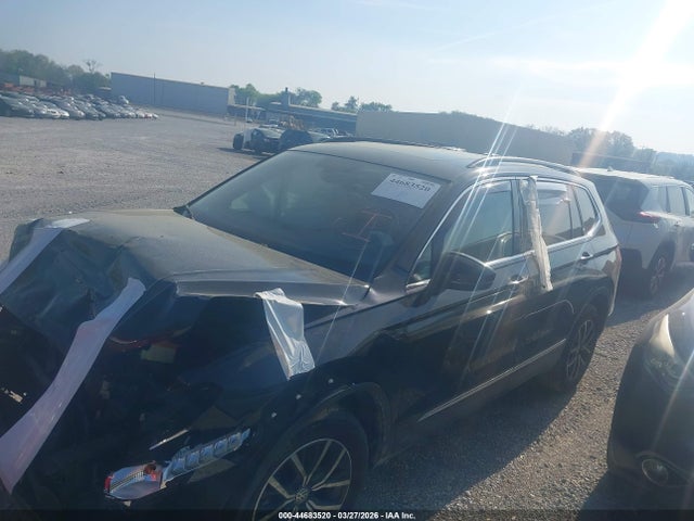 Продаж на аукціоні авто 2020 Volkswagen Tiguan 2.0t Se/2.0t Se R-line Black/2.0t Sel, vin: 3VV2B7AX7LM151637, номер лоту: 44683520