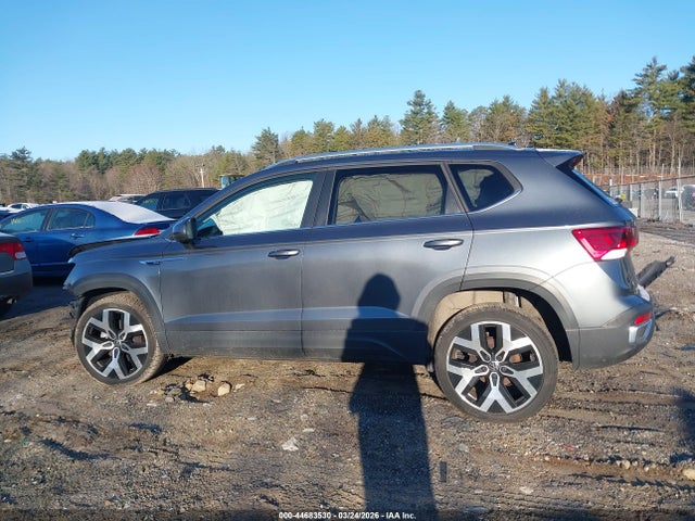 3VV2X7B24NM036825 Volkswagen Taos 1.5t Sel