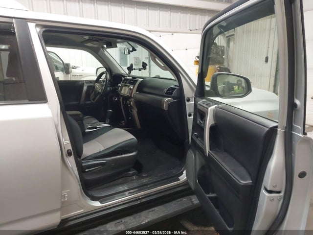Продаж на аукціоні авто 2017 Toyota 4runner Sr5, vin: JTEBU5JR0H5442875, номер лоту: 44683537