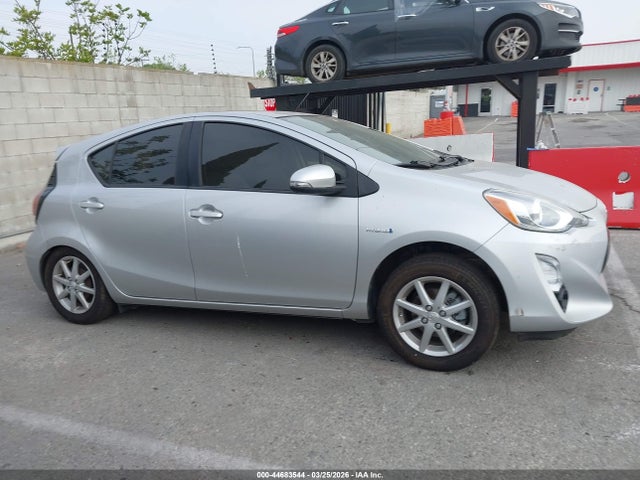 Toyota Prius C Four 2015 JTDKDTB30F1114864 Image 14