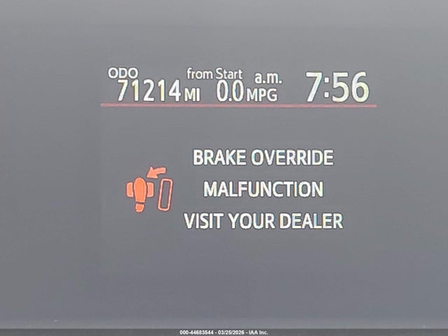 Toyota Prius C Four 2015 JTDKDTB30F1114864 Image 16