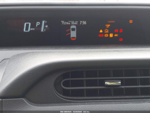 Toyota Prius C Four 2015 JTDKDTB30F1114864 Image 7