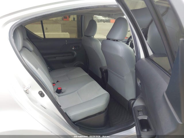 Toyota Prius C Four 2015 JTDKDTB30F1114864 Image 8
