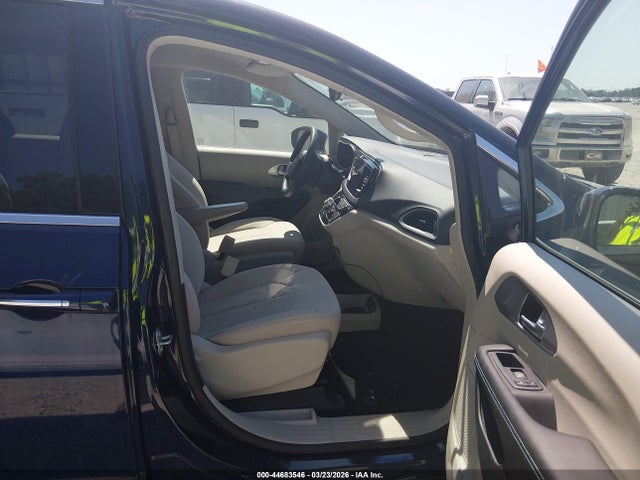 2018 CHRYSLER PACIFICA HYBRID 2C4RC1H73JR332978 Photo 4