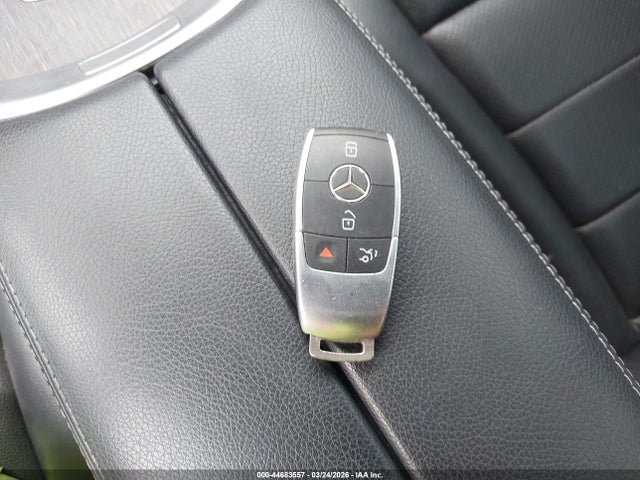44683557 :رقم المزاد ، WDDWF8DB5KR460889 vin ، 2019 Mercedes-benz C 300 مزاد بيع