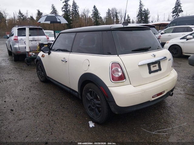 2012 MINI COOPER WMWSU3C5XCT259858 Photo 2