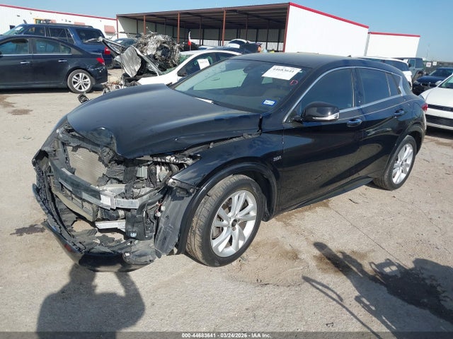 2018 INFINITI QX30 SJKCH5CP5JA049537 Photo 1