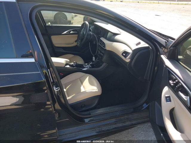 2018 INFINITI QX30 SJKCH5CP5JA049537 Photo 4