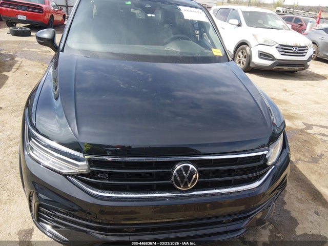 Продаж на аукціоні авто 2023 Volkswagen Tiguan 2.0t Se R-line Black, vin: 3VVCB7AX9PM115491, номер лоту: 44683674