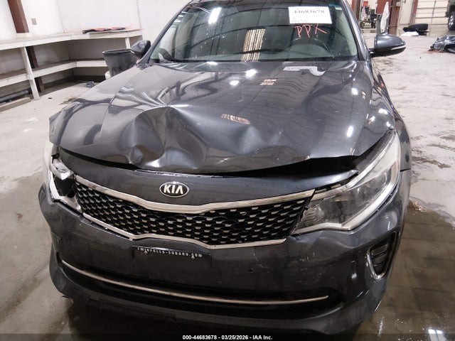 5XXGT4L33JG196020 KIA Optima S