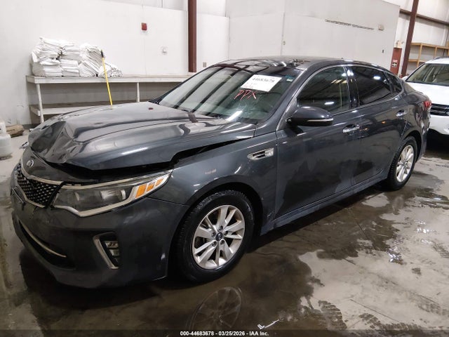 5XXGT4L33JG196020 KIA Optima S