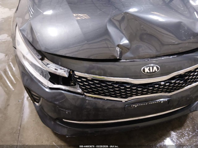 5XXGT4L33JG196020 KIA Optima S