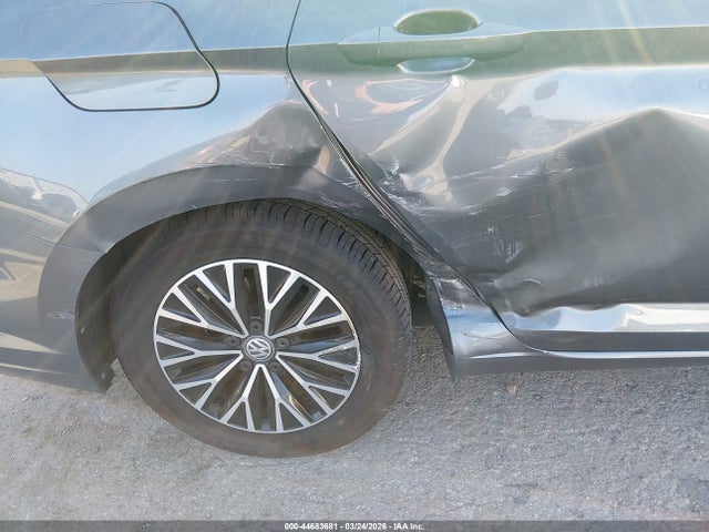 2019 Volkswagen Jetta 1.4t R-line/1.4t S/1.4t Se მანქანა იყიდება აუქციონზე, vin: 3VWC57BU8KM252504, აუქციონის ნომერი: 44683681