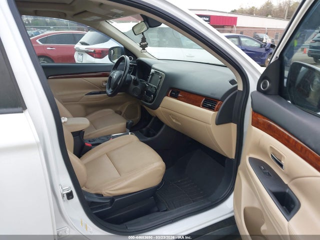 Продаж на аукціоні авто 2014 Mitsubishi Outlander Se, vin: JA4AD3A34EZ001149, номер лоту: 44683690