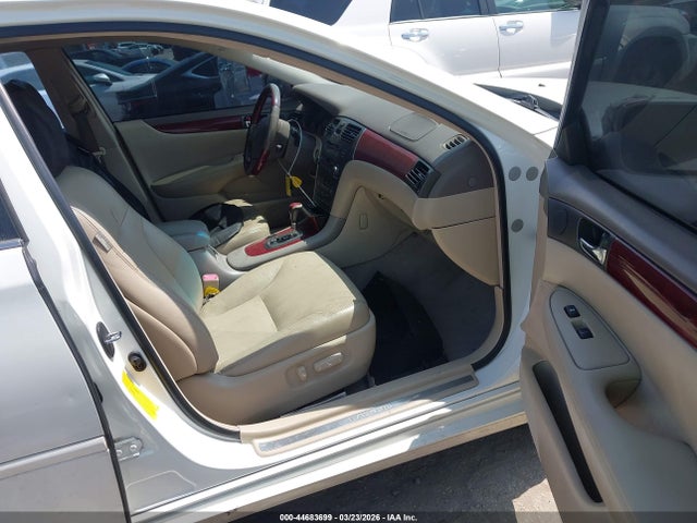 44683699 :رقم المزاد ، JTHBA30G745053953 vin ، 2004 Lexus Es 330 مزاد بيع