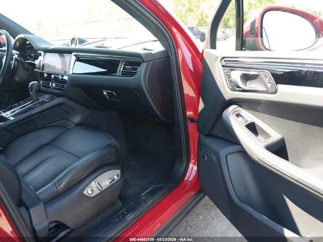 Porsche Macan T 2024 WP1AA2A54RLB11636 Image 5